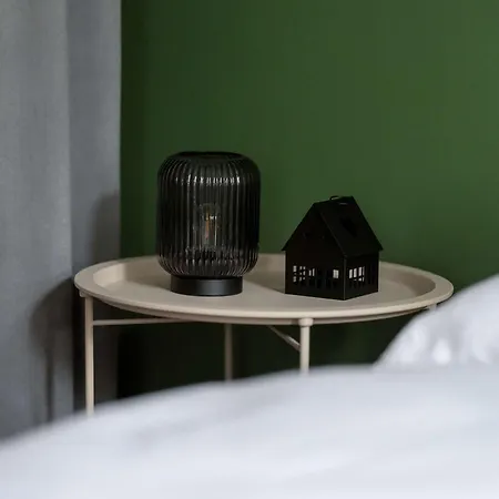 아파트 Family With A Remote Work Space In By Renters